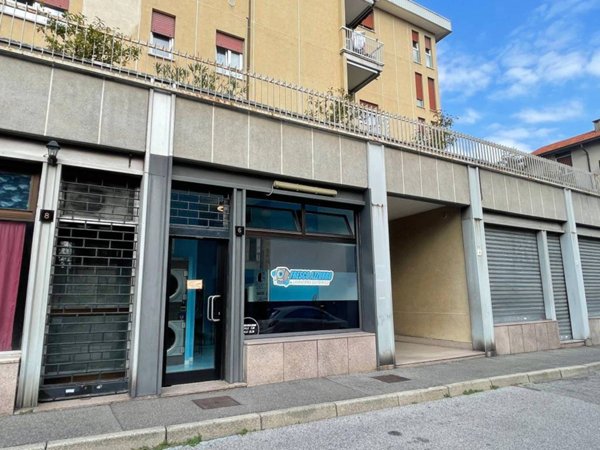 negozio in vendita a Meda