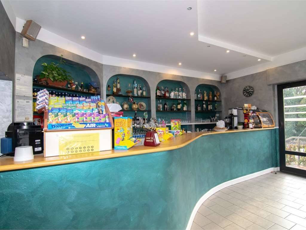 negozio in vendita a Meda