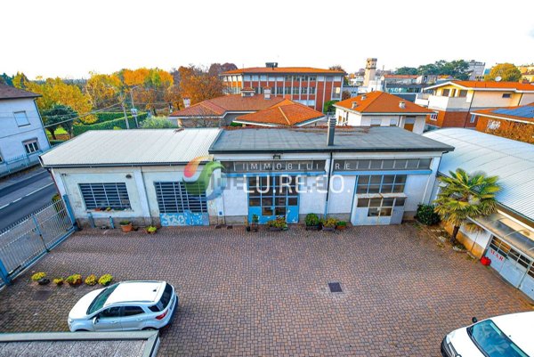 negozio in vendita a Meda