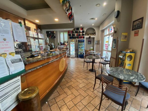 negozio in vendita a Meda