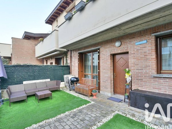 casa indipendente in vendita a Meda