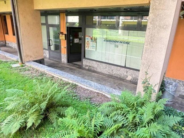 negozio in vendita a Meda