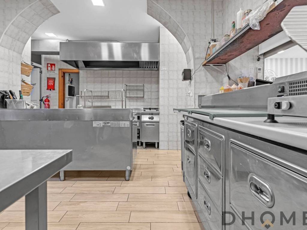 negozio in vendita a Meda