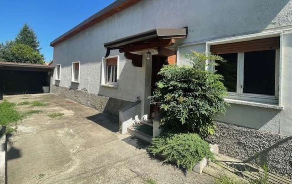 casa indipendente in vendita a Meda