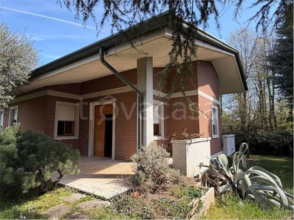 casa indipendente in vendita a Meda