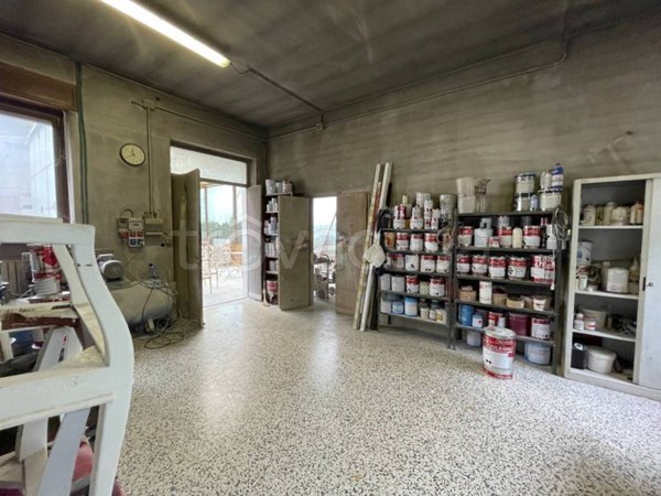 negozio in vendita a Meda