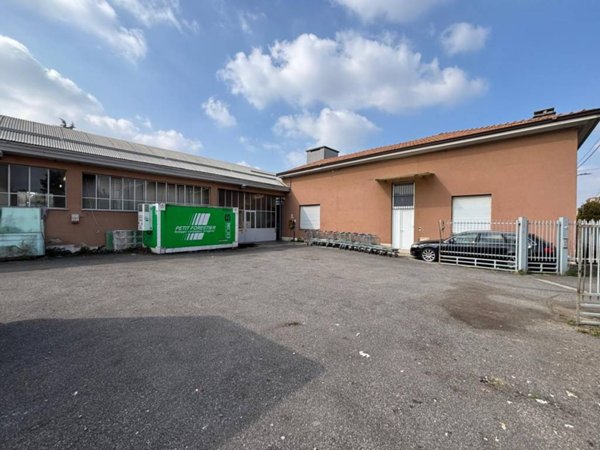 casa semindipendente in vendita a Meda