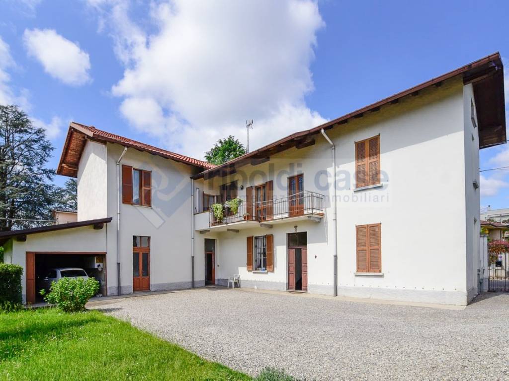 casa indipendente in vendita a Meda