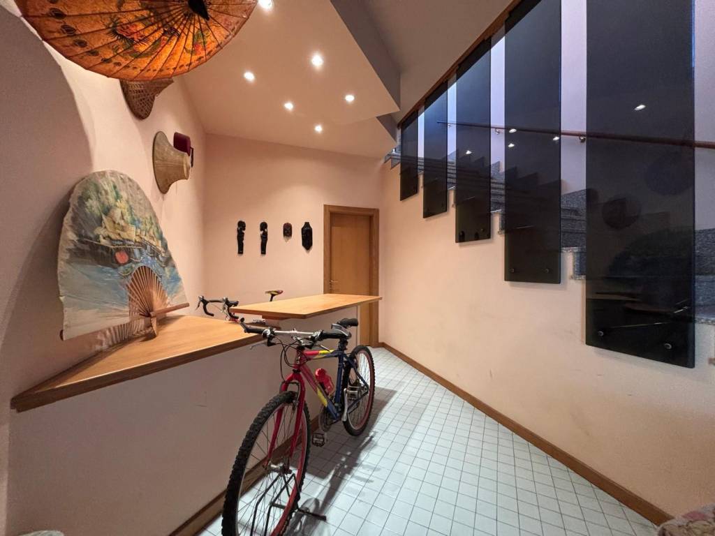 intera palazzina in vendita a Meda