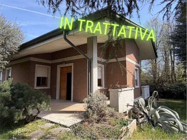 casa indipendente in vendita a Meda