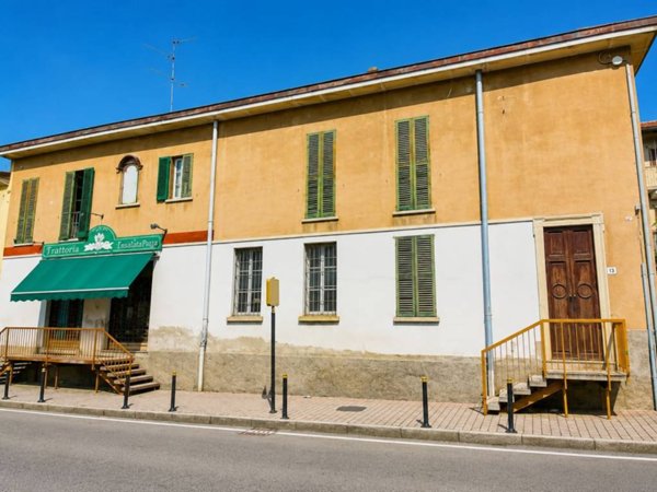 casa indipendente in vendita a Meda
