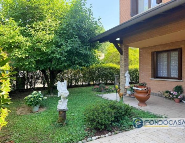 casa indipendente in vendita a Meda