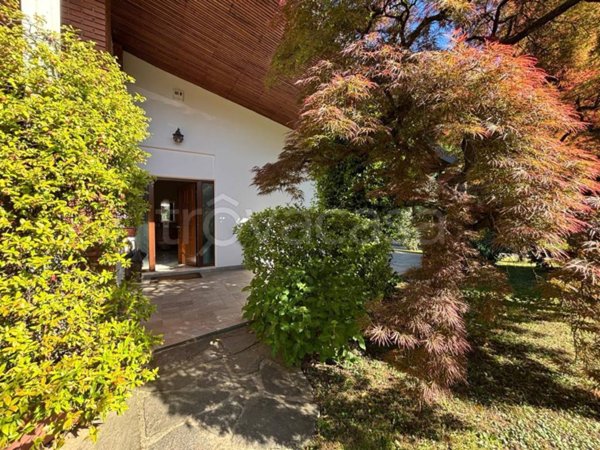casa indipendente in vendita a Meda