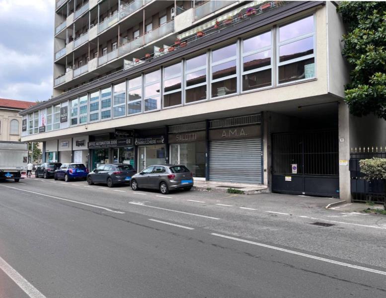 negozio in vendita a Meda