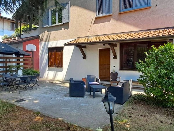 casa indipendente in vendita a Meda