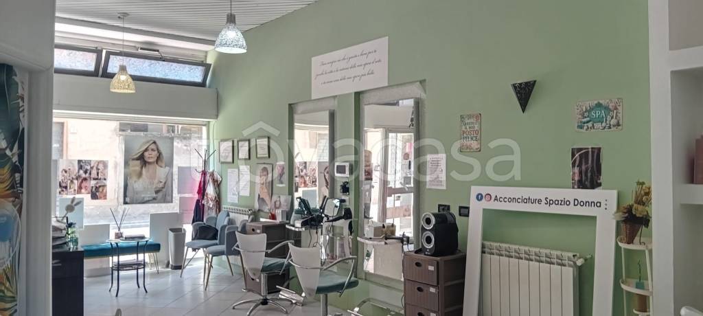 negozio in vendita a Meda