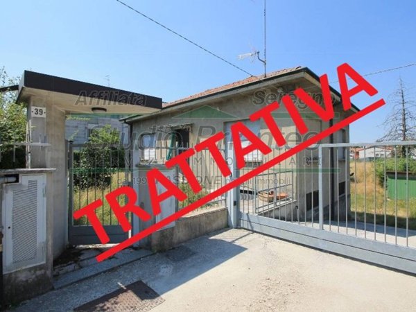 casa indipendente in vendita a Meda