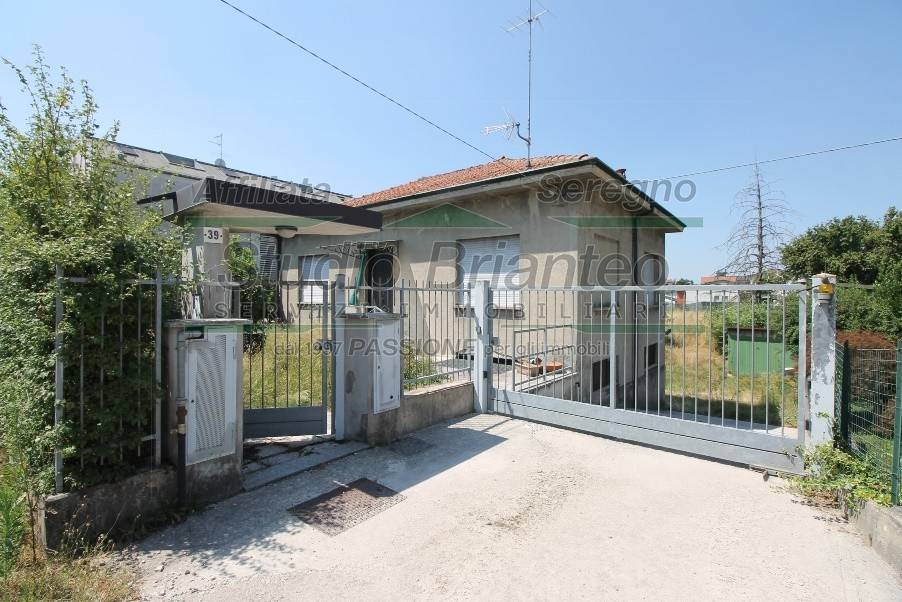 casa indipendente in vendita a Meda