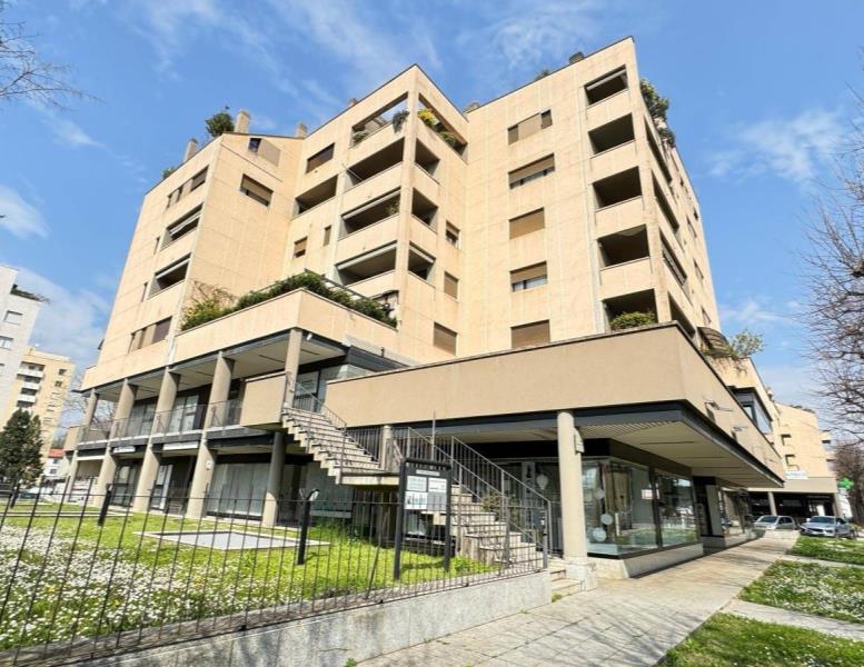 ufficio in vendita a Meda