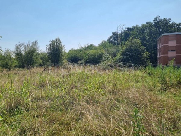 terreno edificabile in vendita a Meda