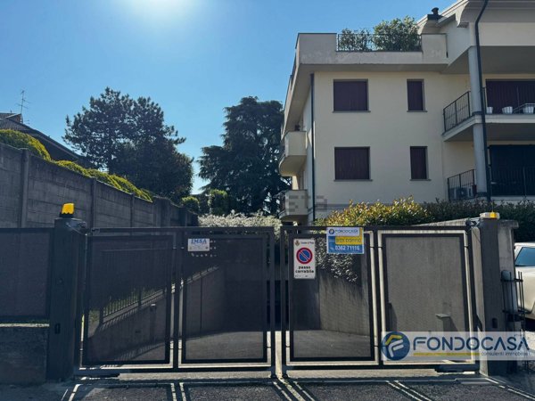 box auto in vendita a Meda