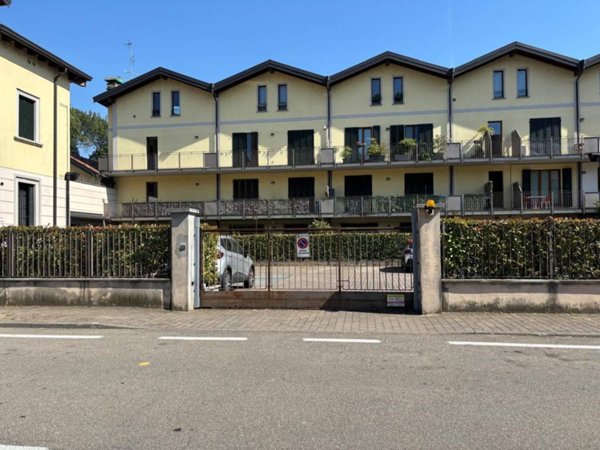 box auto in vendita a Meda