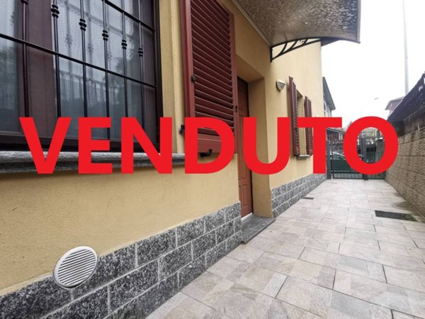 appartamento in vendita a Mezzago
