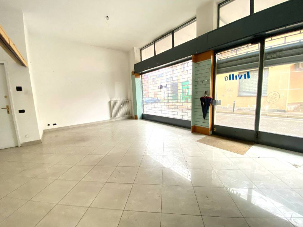 negozio in vendita a Mezzago