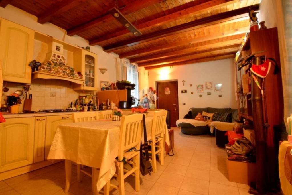 appartamento in vendita a Mezzago