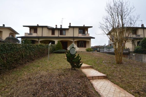 casa indipendente in vendita a Mezzago