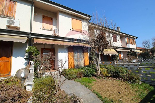 casa indipendente in vendita a Mezzago