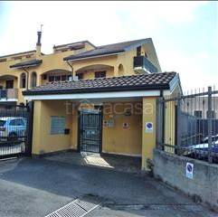 appartamento in vendita a Mezzago