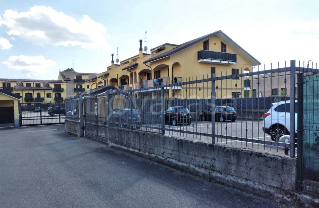appartamento in vendita a Mezzago
