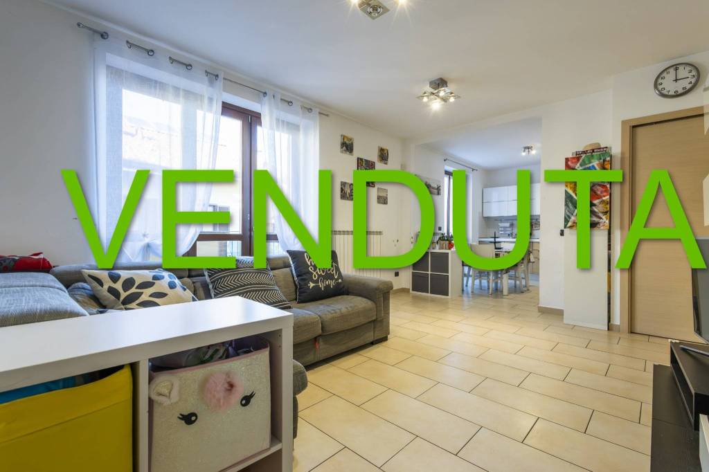appartamento in vendita a Mezzago
