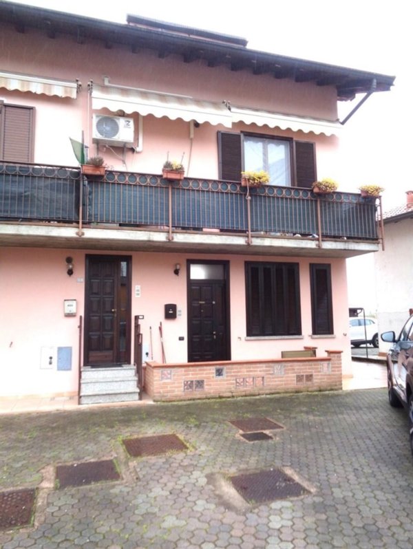 appartamento in vendita a Mezzago