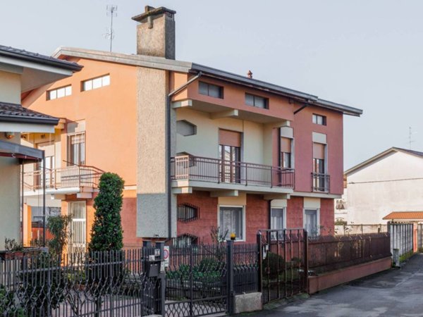 casa indipendente in vendita a Mezzago