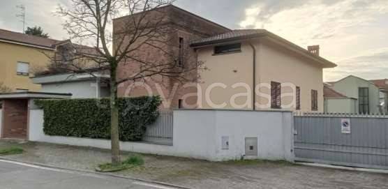 casa indipendente in vendita a Mezzago