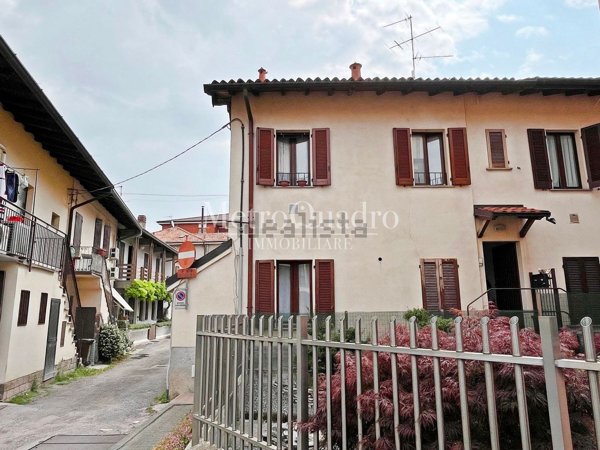 appartamento in vendita a Mezzago