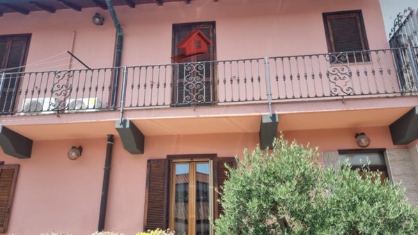 casa semindipendente in vendita a Mezzago