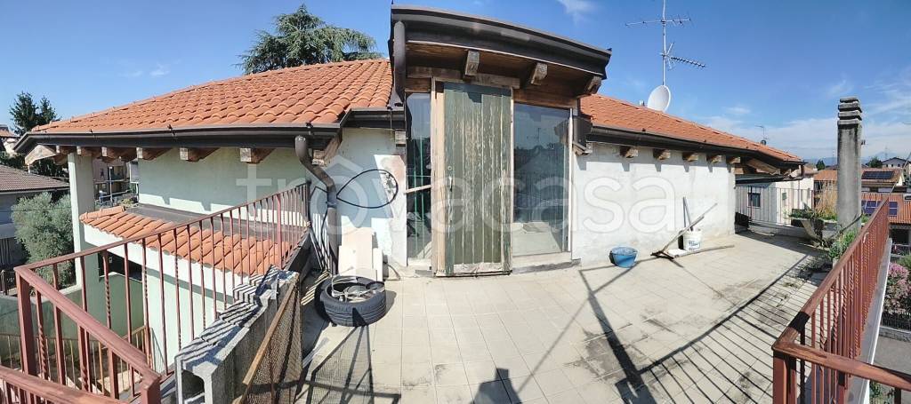 appartamento in vendita a Mezzago