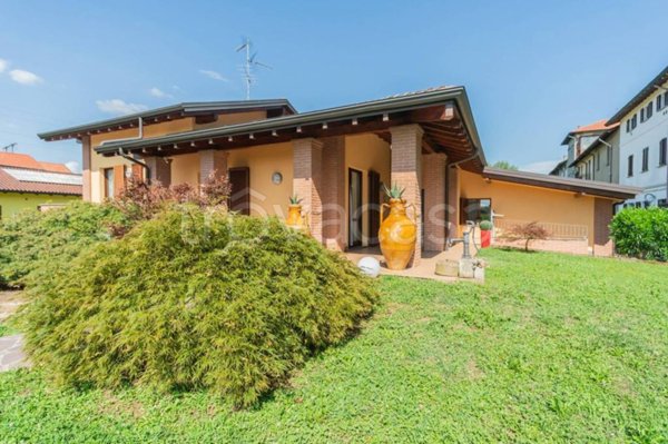 casa indipendente in vendita a Mezzago