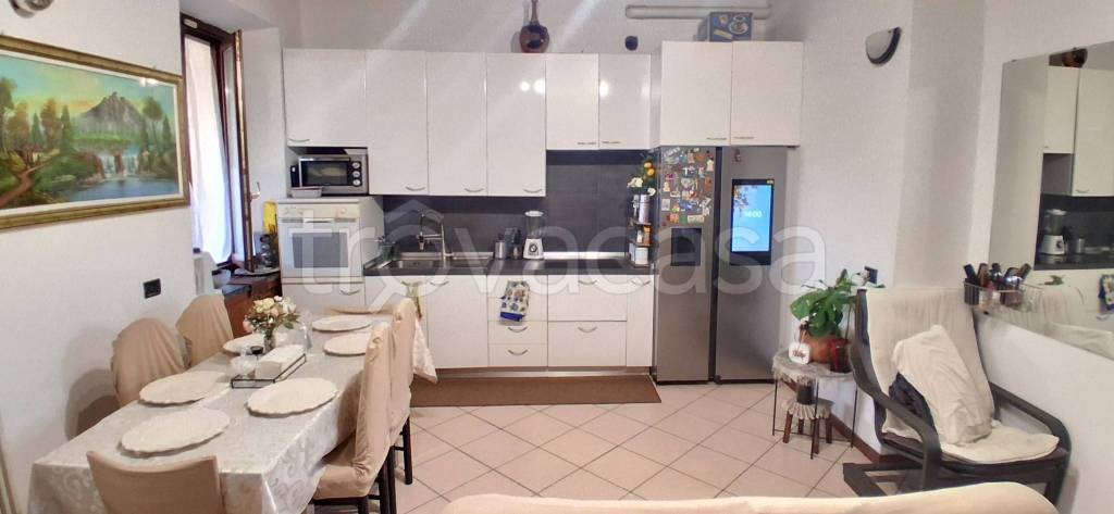 appartamento in vendita a Mezzago