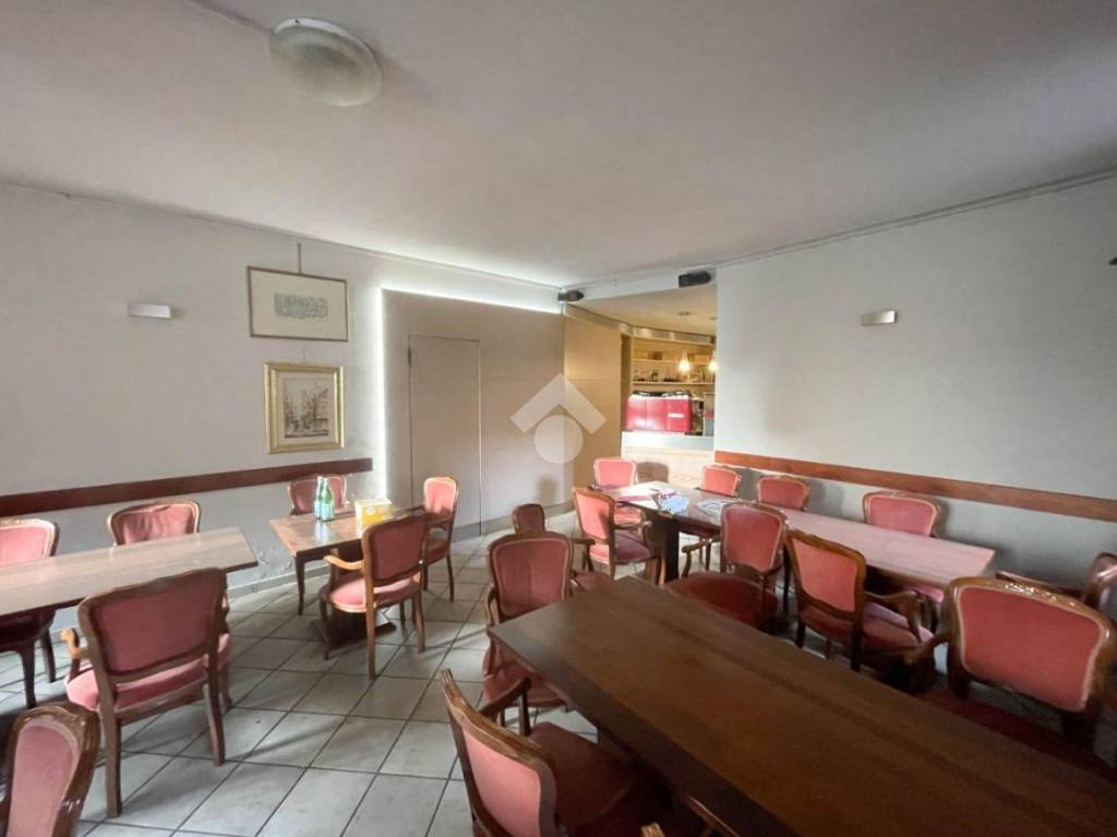 negozio in vendita a Mezzago