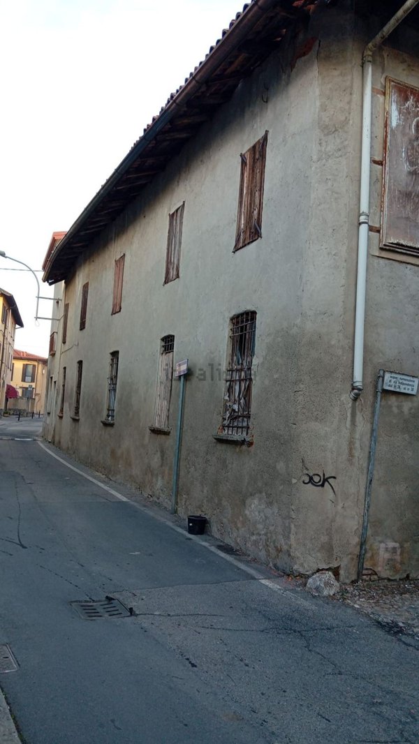 appartamento in vendita a Mezzago