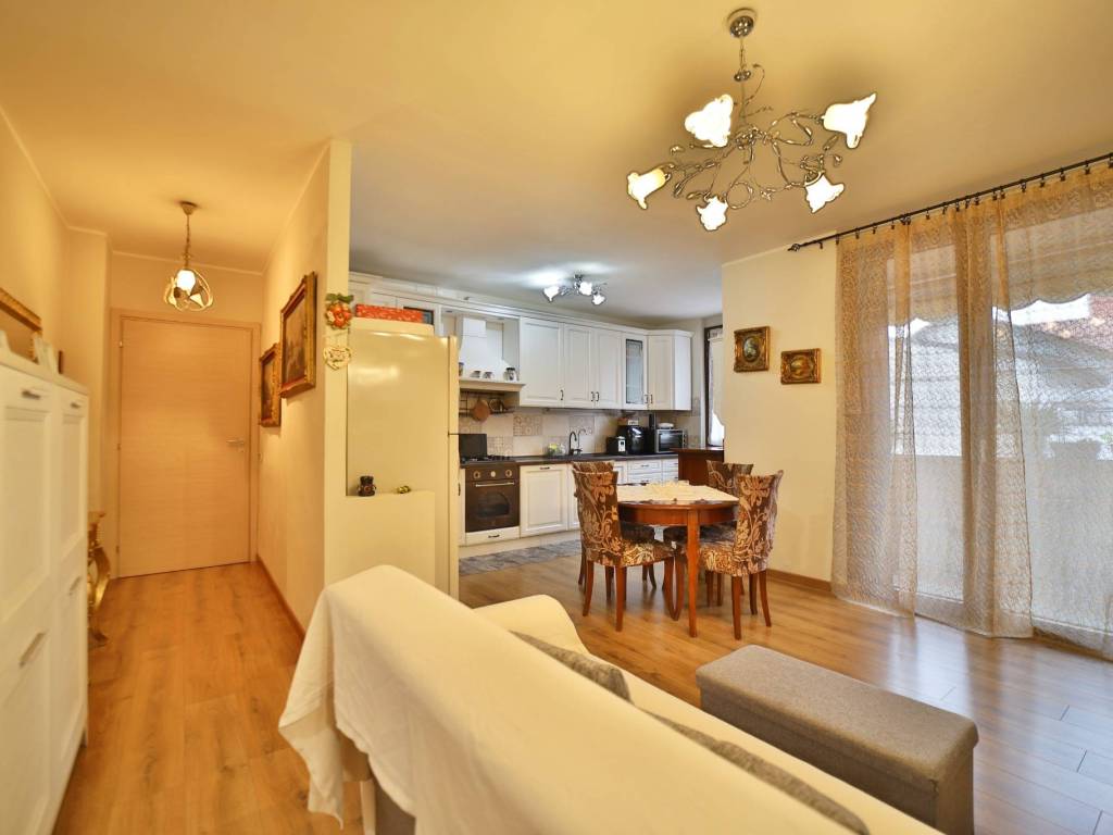 appartamento in vendita a Mezzago