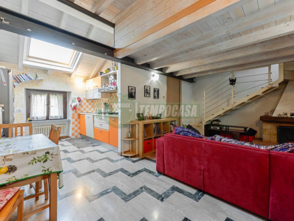 appartamento in vendita a Mezzago