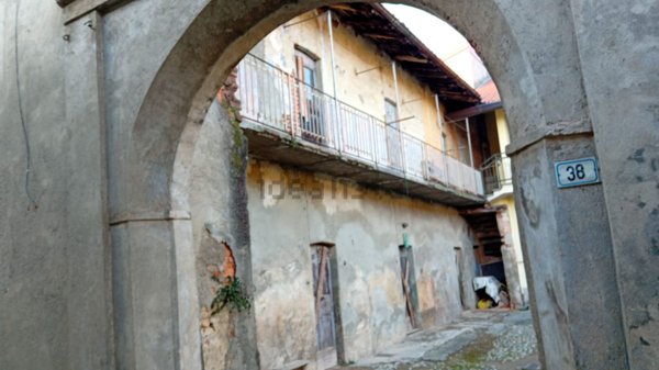 appartamento in vendita a Mezzago