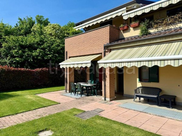 appartamento in vendita a Mezzago