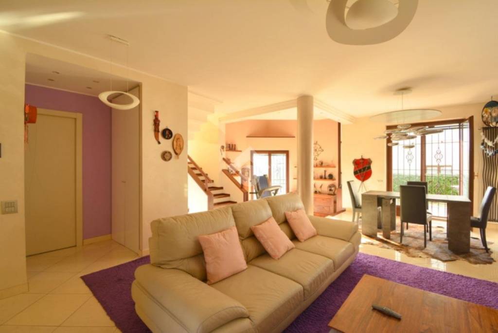 casa indipendente in vendita a Mezzago