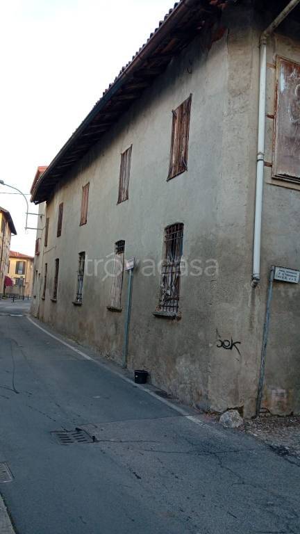 appartamento in vendita a Mezzago